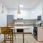1 Bedroom 85 Mts To * فوينخيرولا