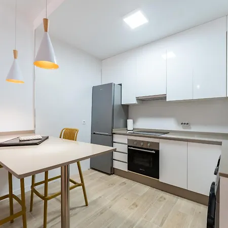 1 Bedroom 85 Mts To شقة فوينخيرولا
