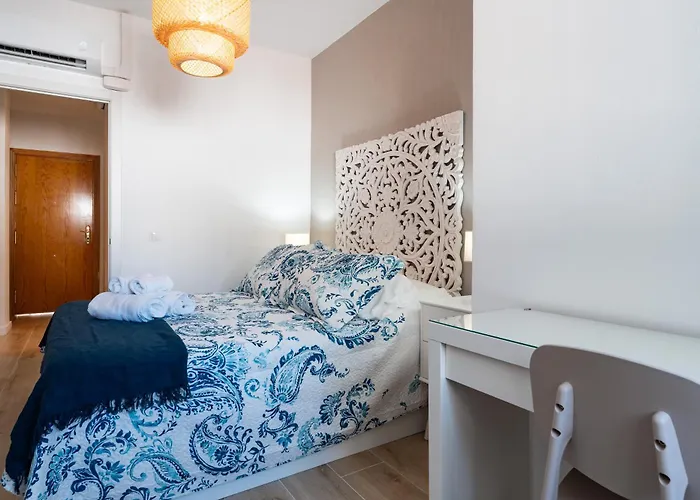 1 Bedroom 85 Mts To فوينخيرولا